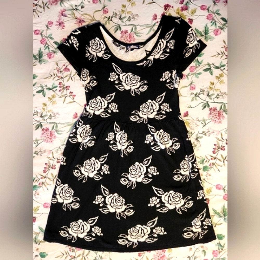 Black & White Floral Rose Dress